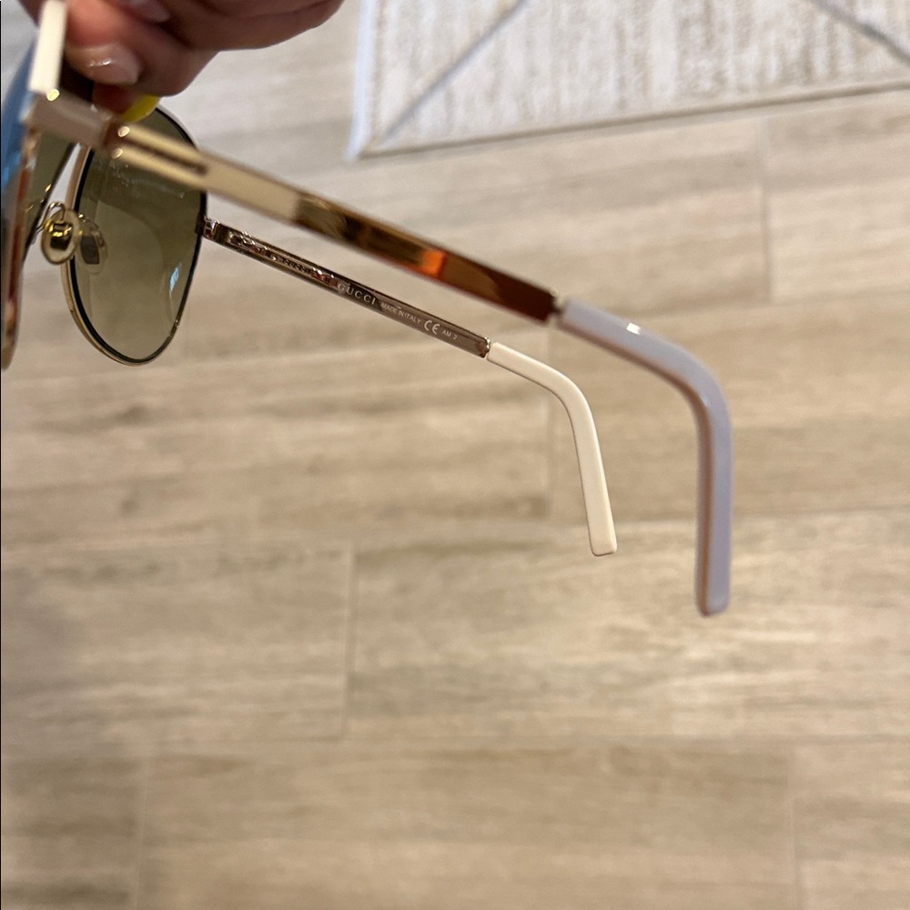 Gucci White and Gold Aviator Sunglasses with Gradient Brown Lenses - Picture 5 of 6
